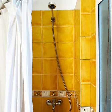 Apartment Restup With Elevator *